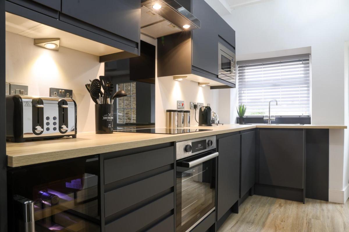 Beam End Snainton - Modern 2-Bedroom Stone Cottage 外观 照片
