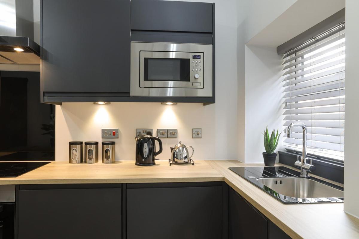 Beam End Snainton - Modern 2-Bedroom Stone Cottage 外观 照片