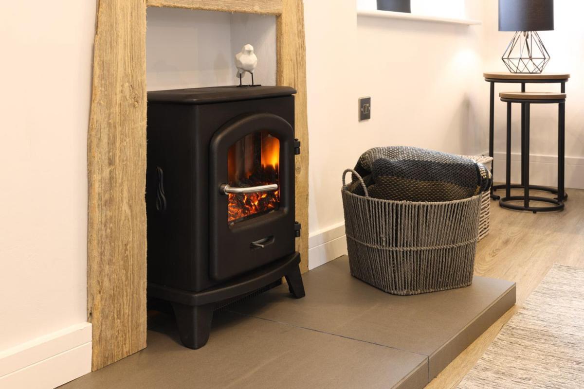 Beam End Snainton - Modern 2-Bedroom Stone Cottage 外观 照片