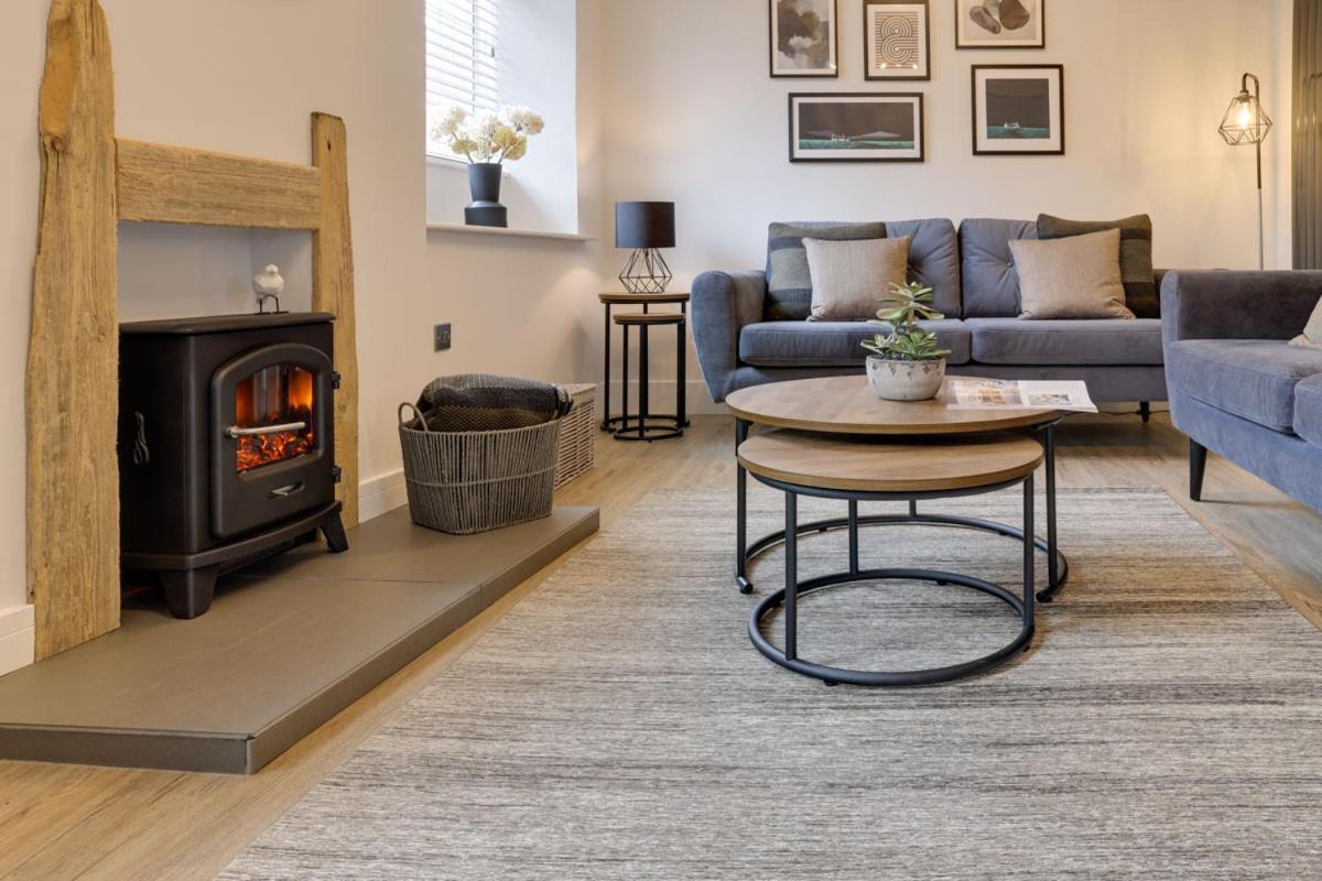 Beam End Snainton - Modern 2-Bedroom Stone Cottage 外观 照片